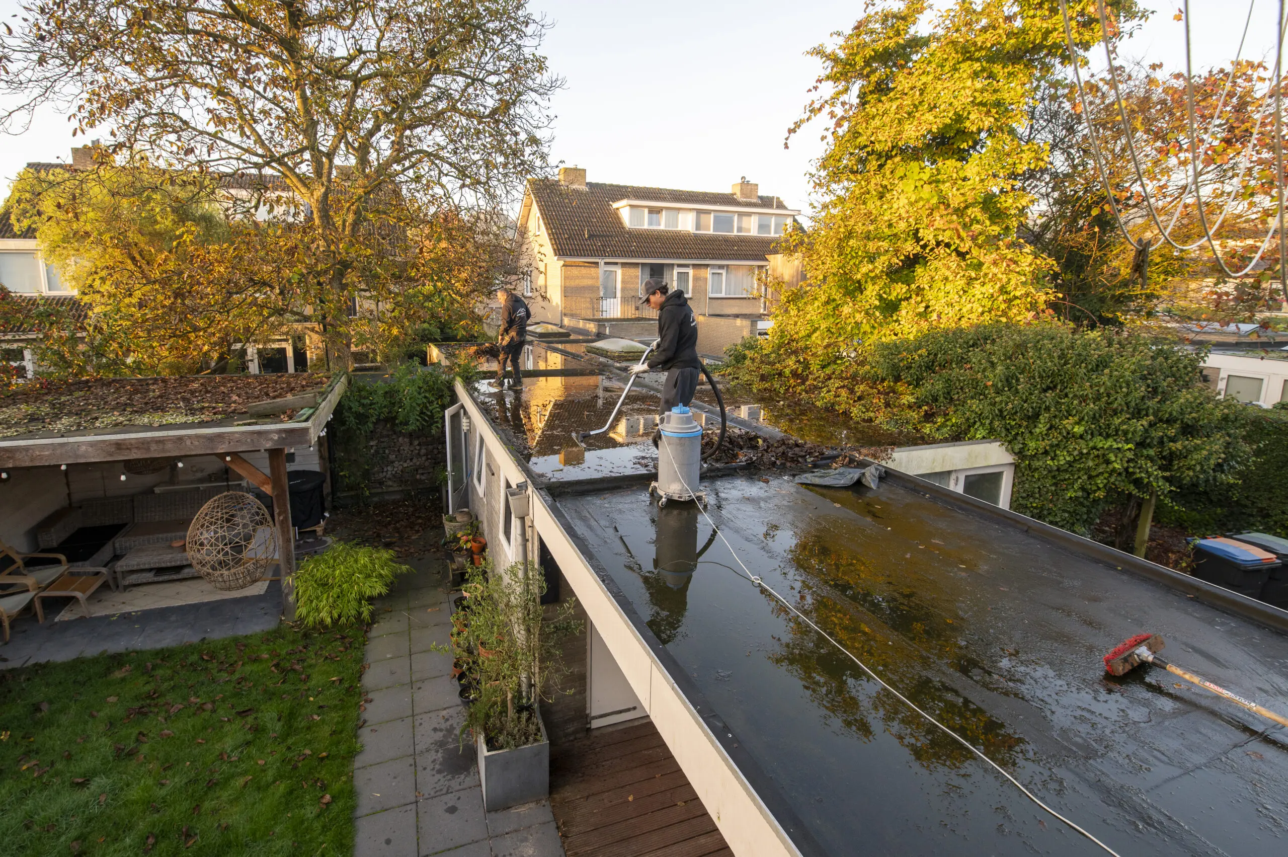 Plat dak vernieuwen Zuiderwoude